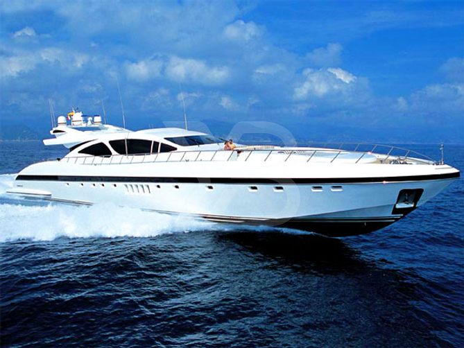 Voyage yacht exterior 2