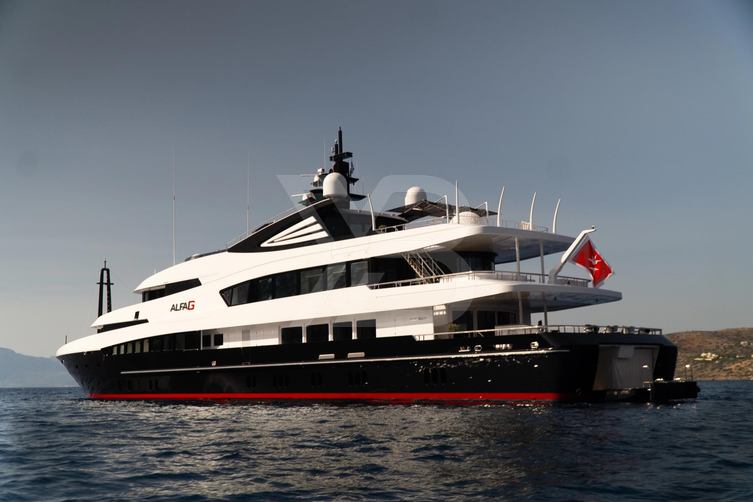 Alfa G yacht exterior 2