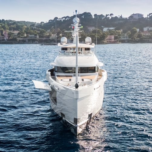 Madame Kate yacht exterior 14