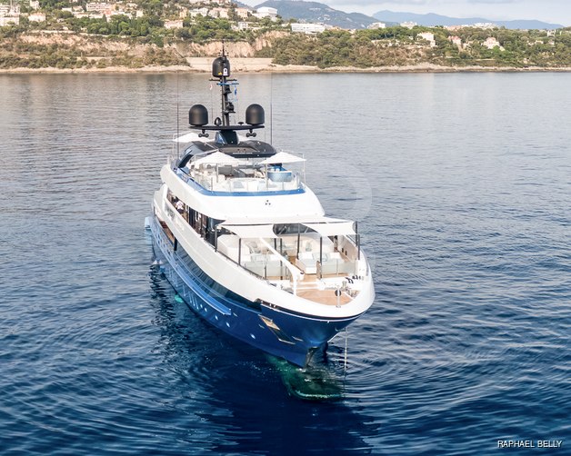 Oceanbird yacht exterior 16