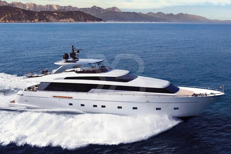 Chloe I yacht exterior 2