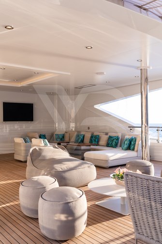 Artisan yacht interior 118