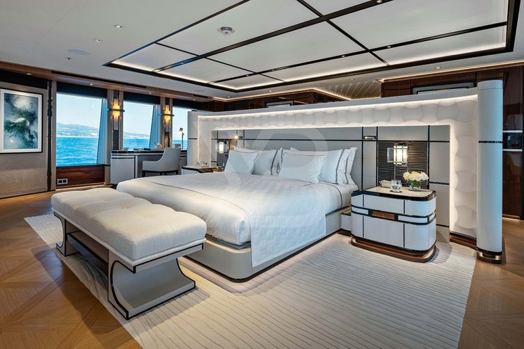 Lusine yacht interior 13