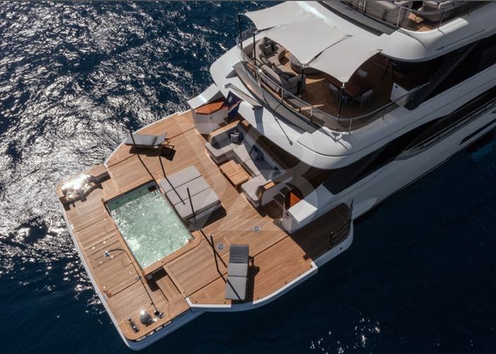 Lexsea yacht exterior 6