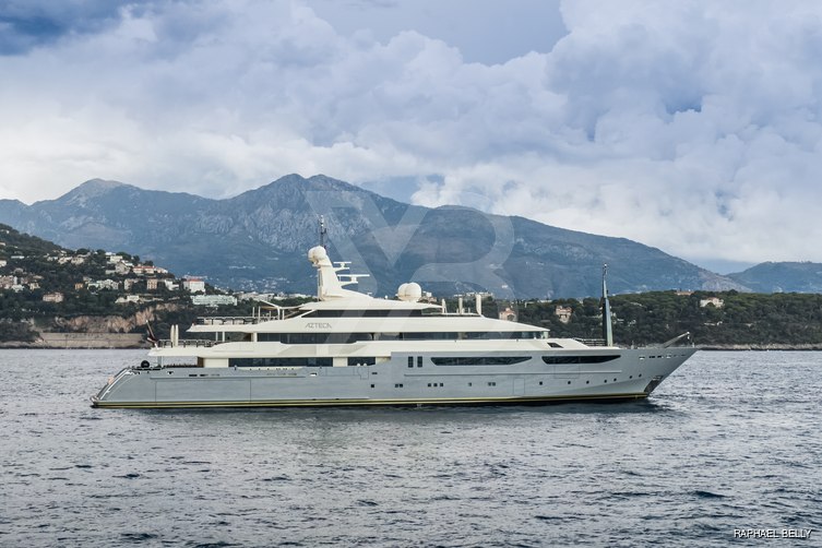 Arbema yacht exterior 14