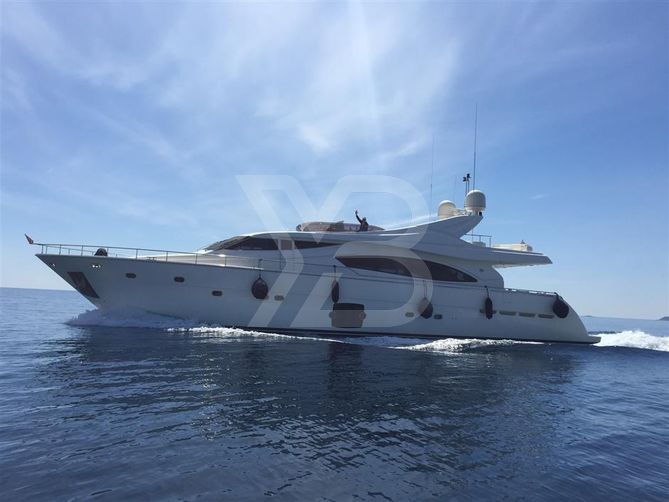 Day Off yacht exterior 3