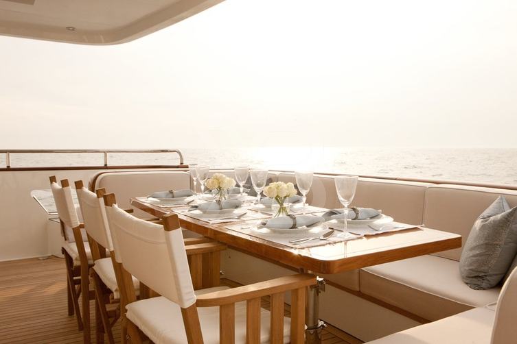 Firefly yacht interior 14