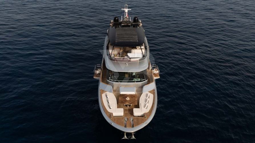 Venus yacht exterior 3