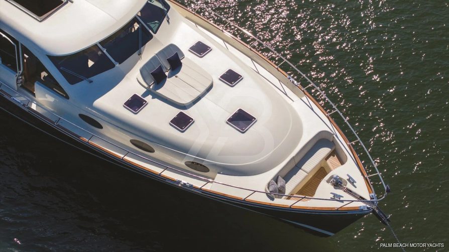 Falcon yacht exterior 3