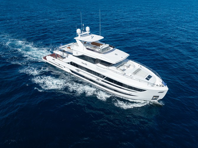 Ocean Lily yacht exterior 28