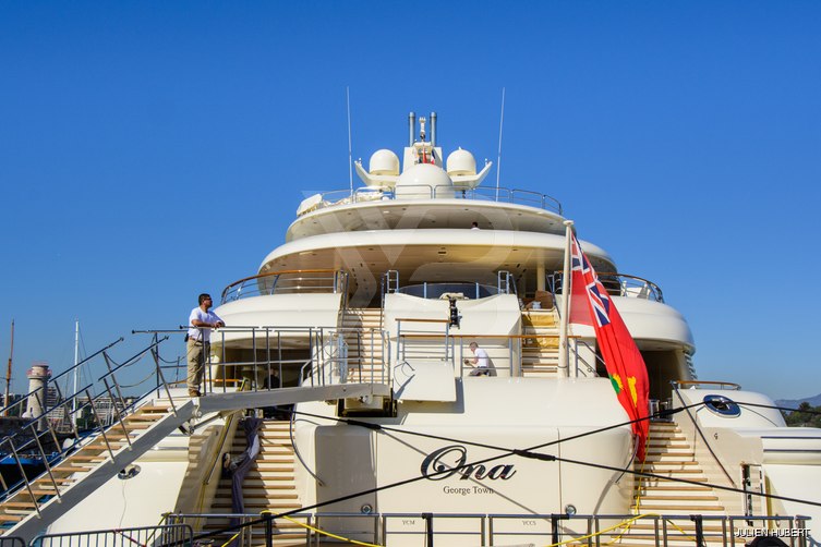 Al Raya yacht exterior 6