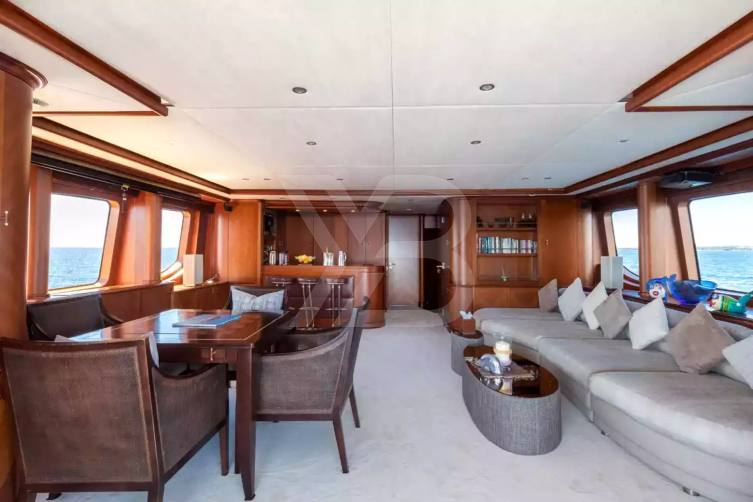 Sea Blue'Z yacht interior 7