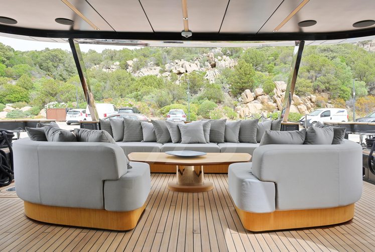 Alma III yacht exterior 25