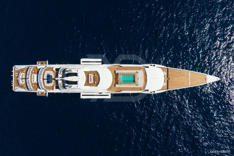 Mar yacht exterior 28