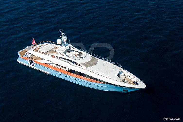 Aurelia yacht exterior 13