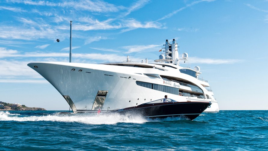 I Dynasty yacht exterior 31