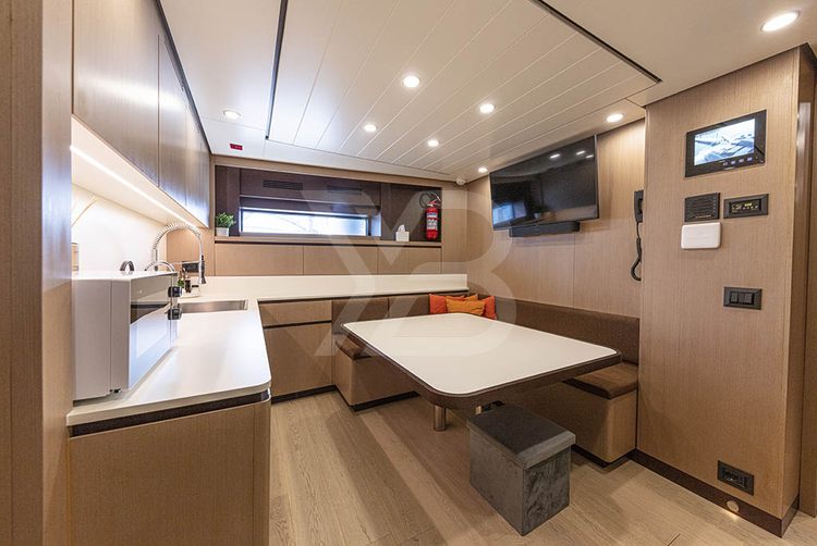 Simplicity yacht interior 27