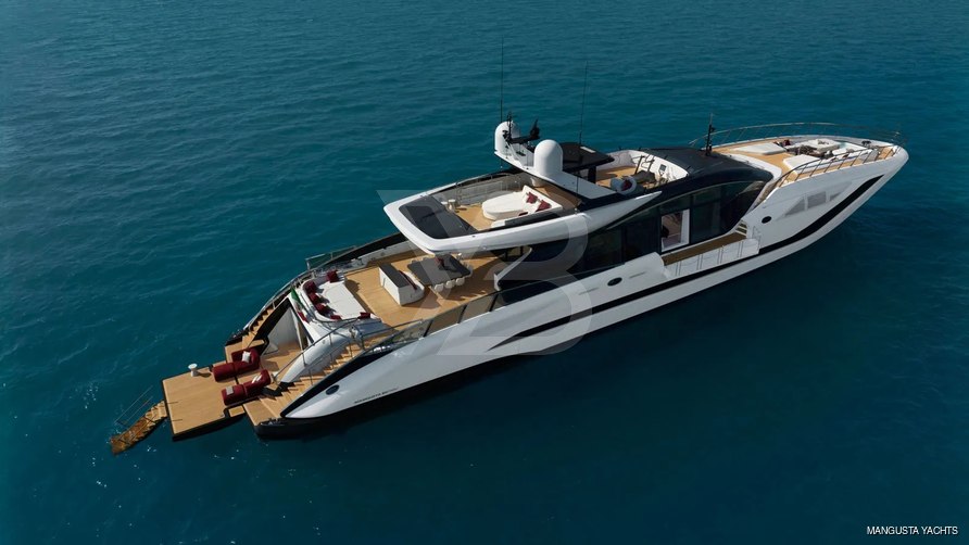 N1 yacht exterior 10