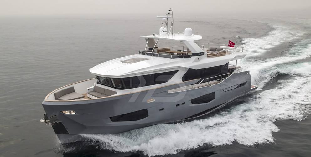 Tubabu yacht exterior 2