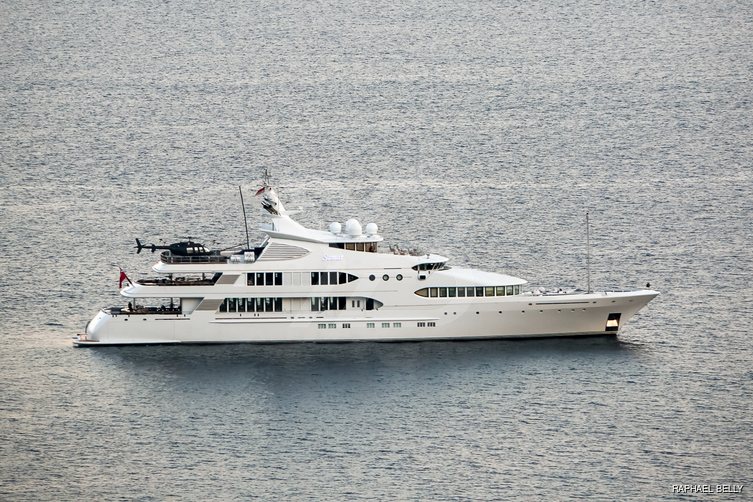 Samar yacht exterior 6