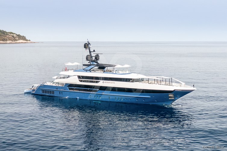 Oceanbird yacht exterior 2