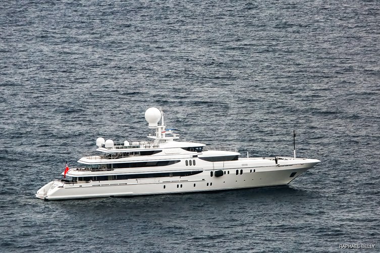 Joia The Crown Jewel yacht exterior 3