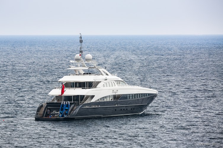 Lady L yacht exterior 4