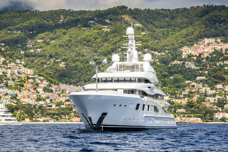 Meridian A yacht exterior 25