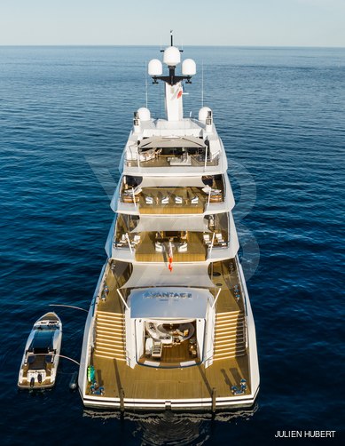 Avantage yacht exterior 19