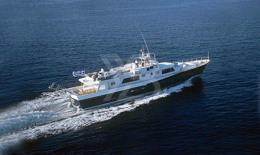 Alaya yacht exterior 3