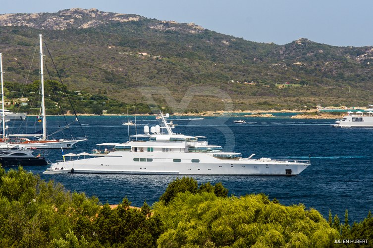 Zeus yacht exterior 15