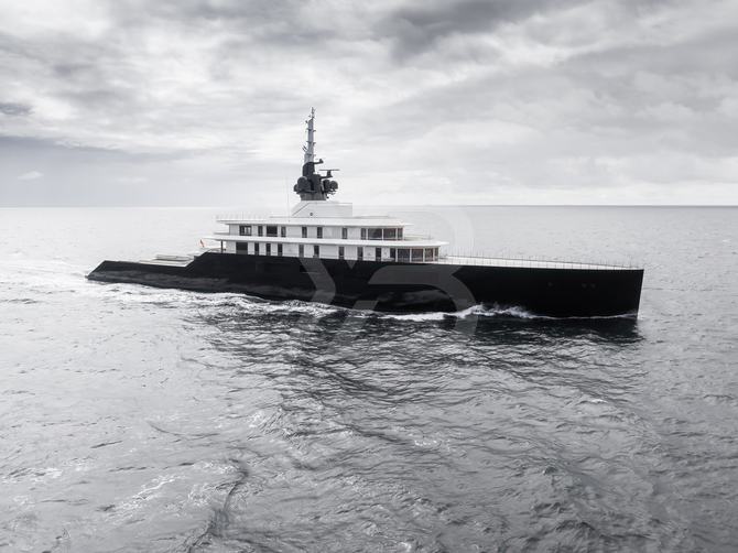 Liva yacht exterior 12