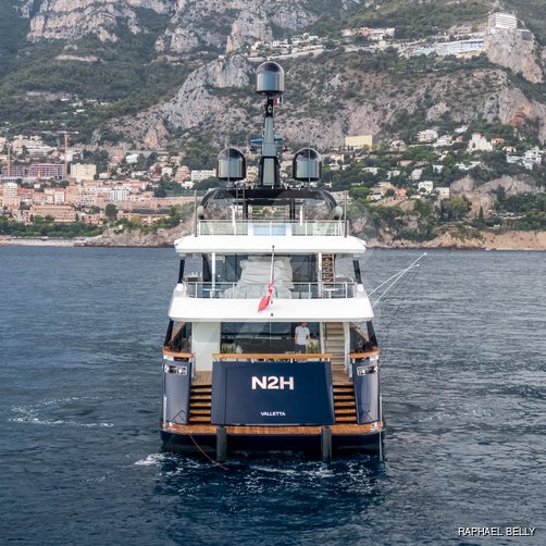 N2H yacht exterior 6