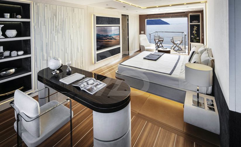 Re Leone yacht interior 16