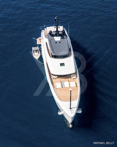 Alchemist yacht exterior 9