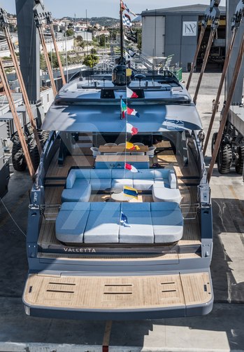 Haze yacht exterior 10