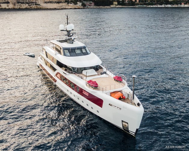 Quinta Essentia yacht exterior 21