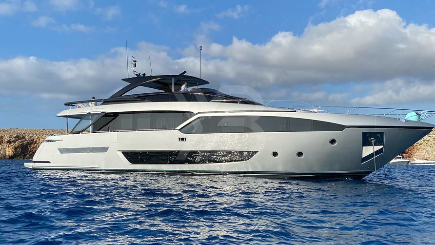 NOI yacht exterior 2