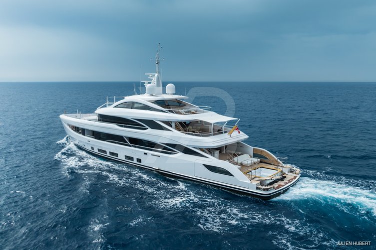 Lady I yacht exterior 17