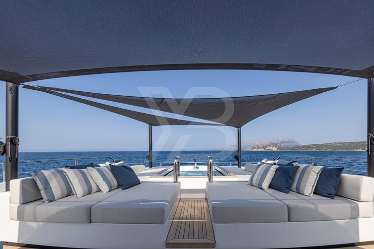 Acqua Chiara yacht exterior 4