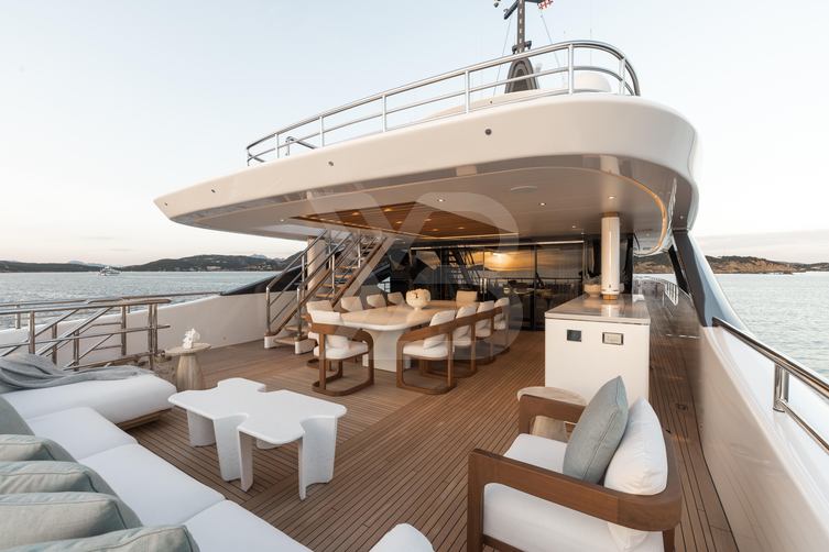 Asani yacht exterior 45