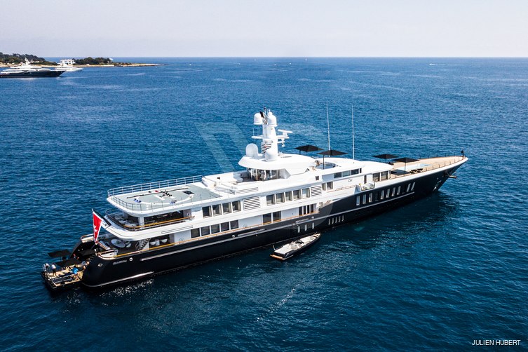 Air yacht exterior 17