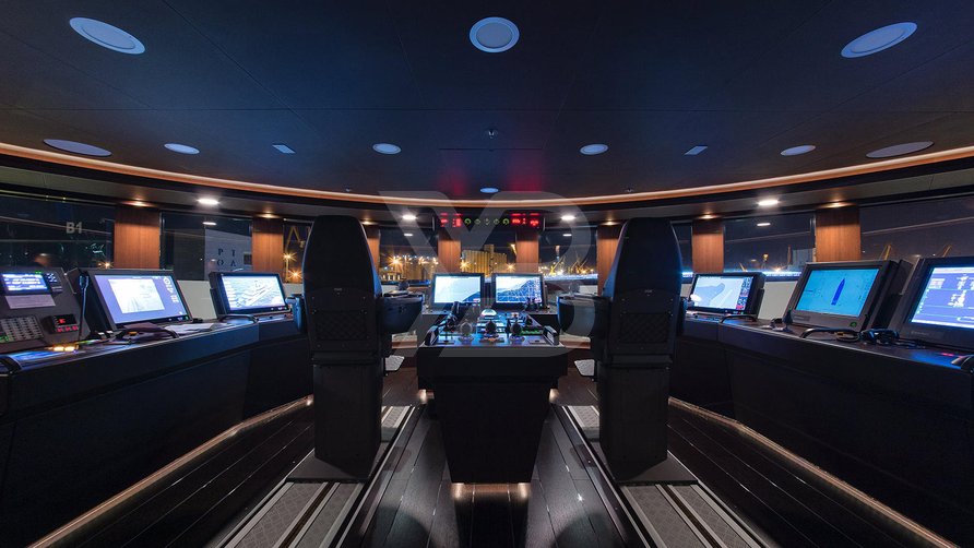 I Dynasty yacht interior 23