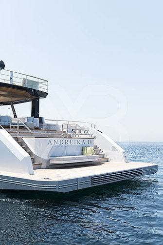 Saint V yacht exterior 18