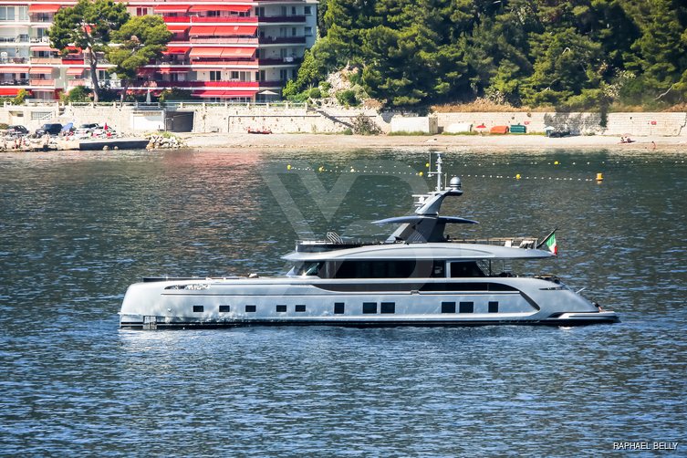 Jaaber yacht exterior 23