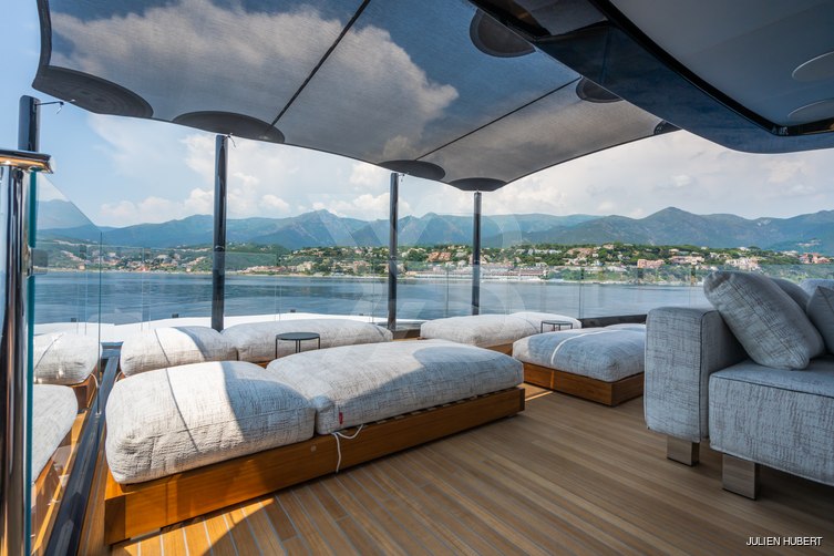 Jimmy yacht interior 22