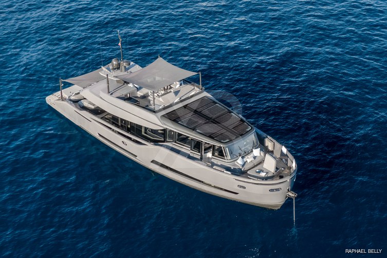 Haze yacht exterior 19