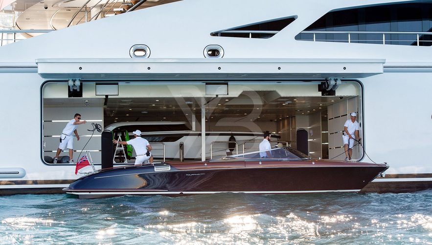 I Dynasty yacht exterior 30