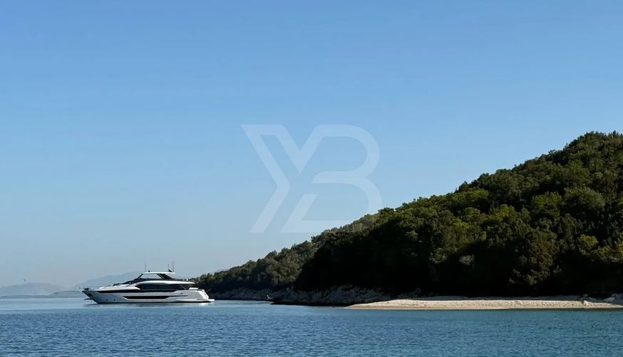 Together yacht exterior 4