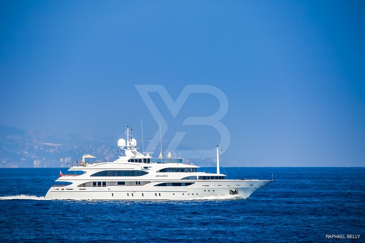 Christina V yacht exterior 12